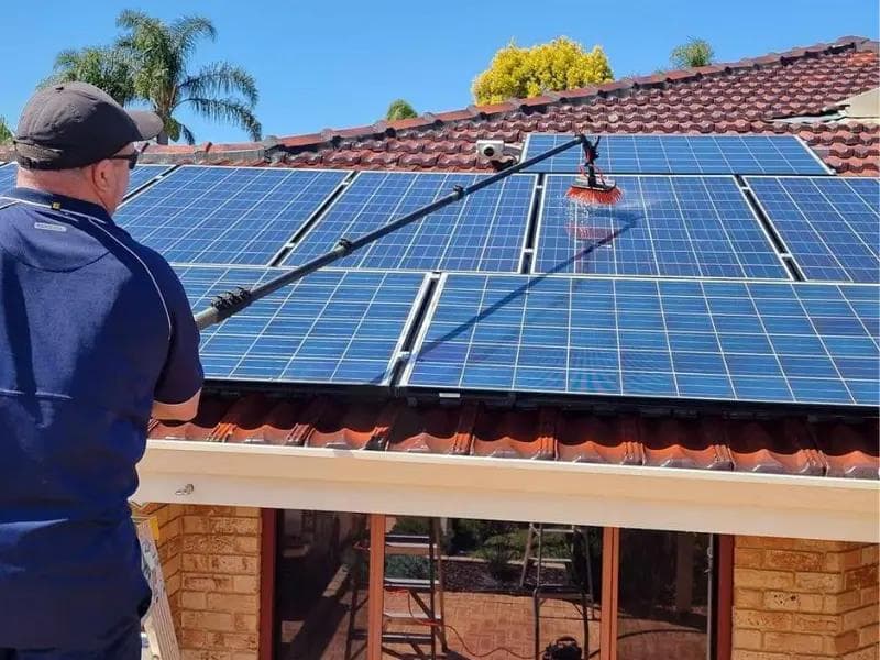 Solar Panel Cleaners: How, When, and Why You Should Clean Your Solar Panels