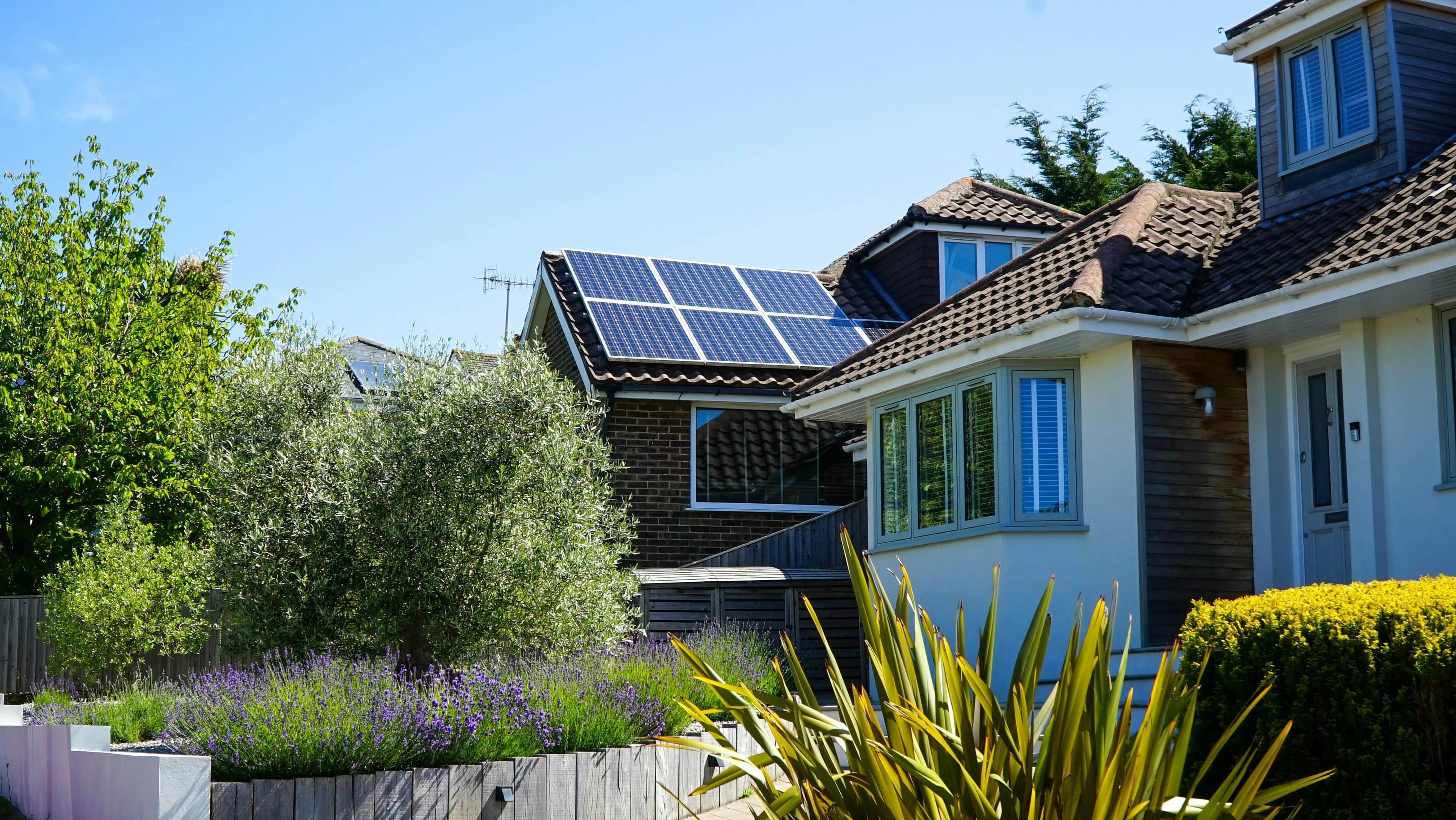 Solar Panels: A comprehensive Guide on Residential Solar Energy
