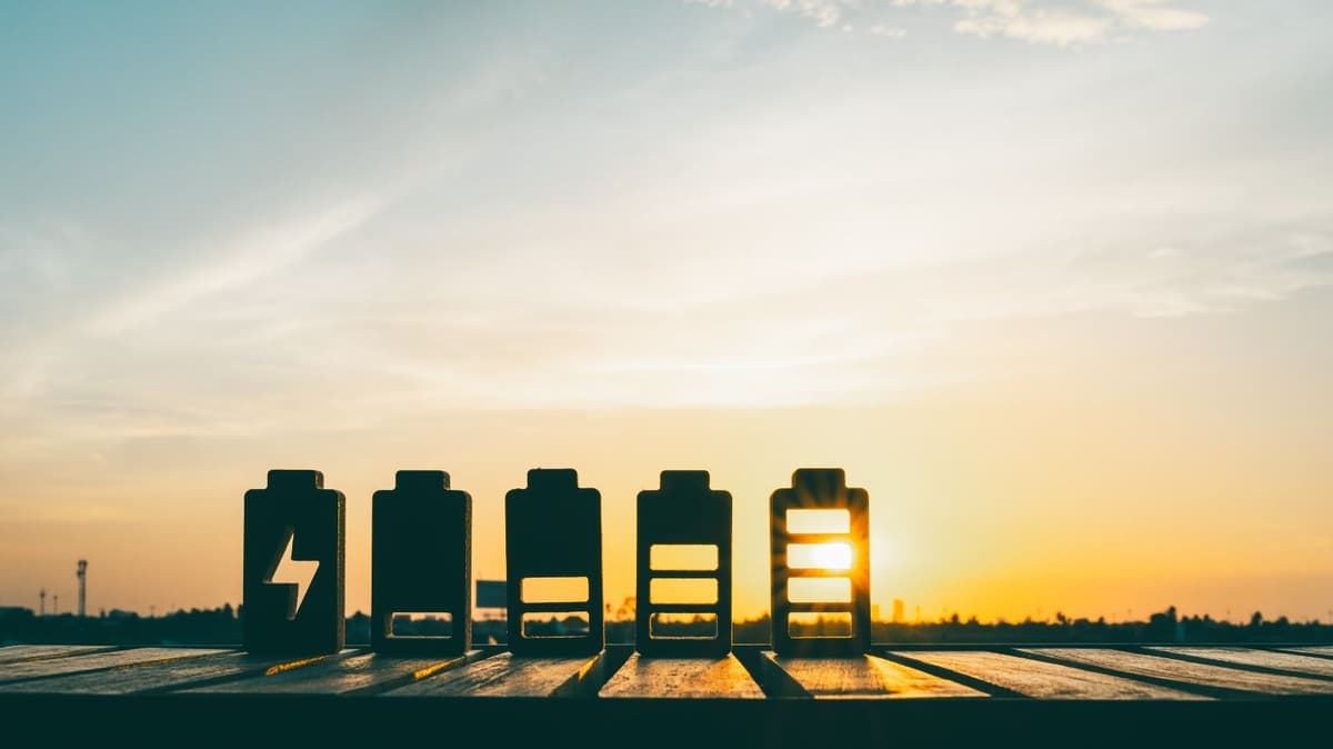 High-Performance Solar Panel Batteries in Los Altos Hills