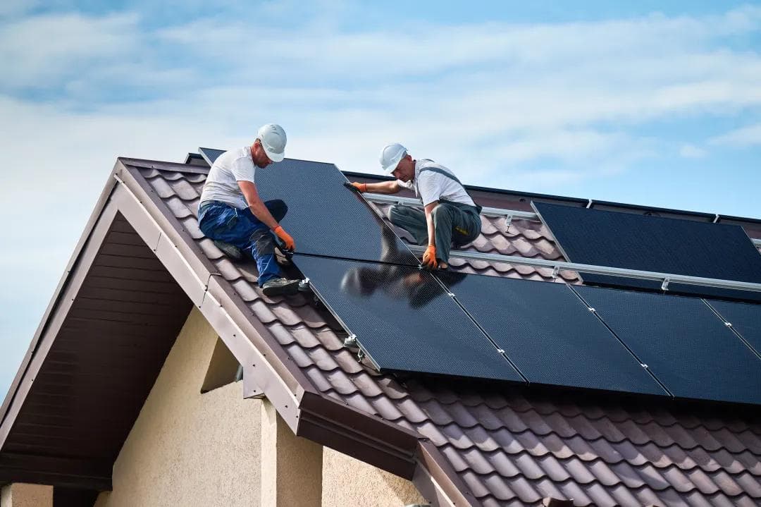 Solar Panel Maintenance: Tips to Maximize Efficiency Year-Round